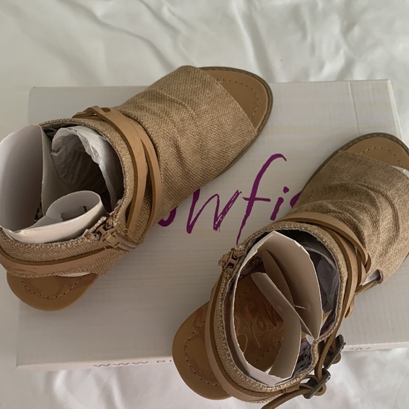 Blowfish . Sahara rancher canvas color brown size US 7 - Picture 10 of 14